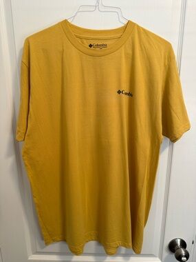 Columbia Men's Short Sleeve Tee in Mustard - Size XL